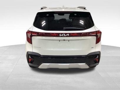 Certified 2024 Kia Seltos EX