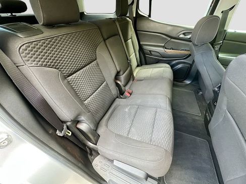 Used 2018 GMC Acadia SLE FWD image 29