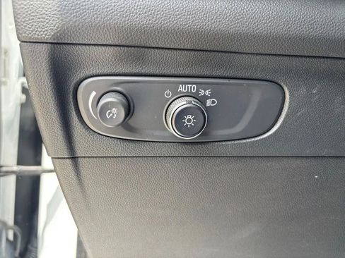 Used 2023 Buick Envision Essence w/ Sport Touring Package FWD image 11
