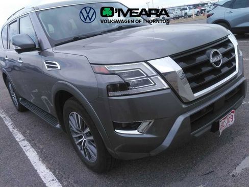 Used 2024 Nissan Armada SL w/ Captain's Chairs Package image 7