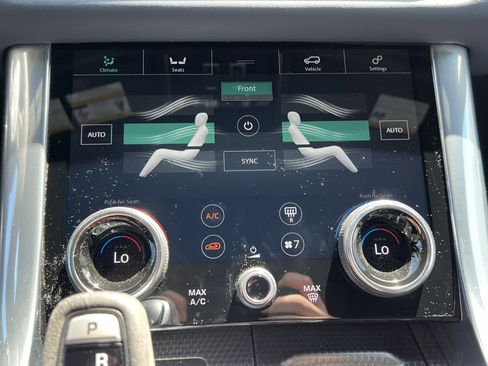 Used 2022 Land Rover Range Rover Sport HST image 29