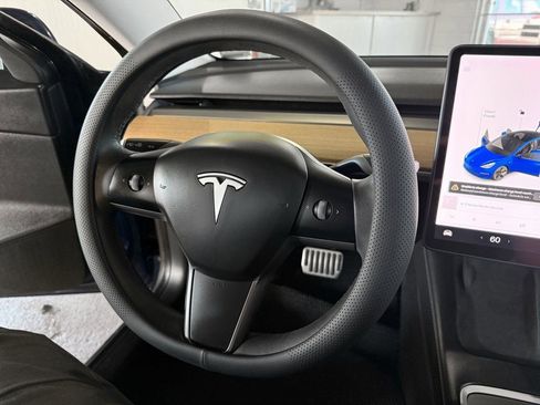 Used 2021 Tesla Model 3 Standard Range Plus image 20