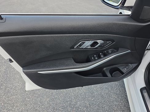 Used 2019 BMW 330i xDrive Sedan w/ Driving Assistance Package image 24