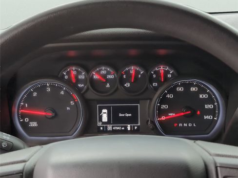 Used 2023 Chevrolet Silverado 2500 Custom w/ Custom Value Package image 22