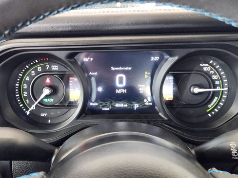 Used 2024 Jeep Wrangler Unlimited Rubicon 4xe AWD/4WD image 17