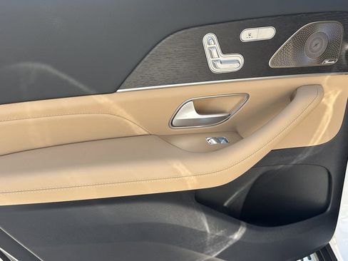 New 2026 Mercedes-Benz GLS 450 4MATIC image 25