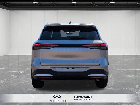 New 2026 INFINITI QX60 Luxe w/ Family Package image 4