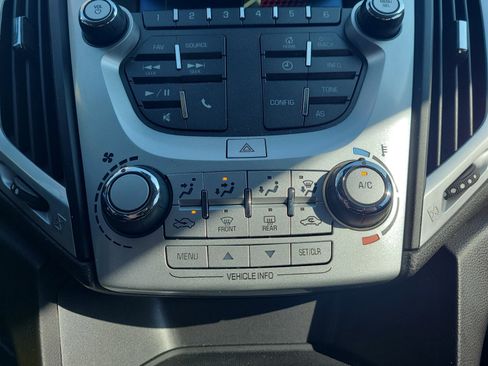 Used 2017 GMC Terrain SLE image 30