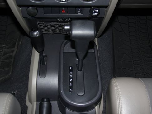 Used 2010 Jeep Wrangler Unlimited Sahara w/ Mopar Chrome Edition Group image 14