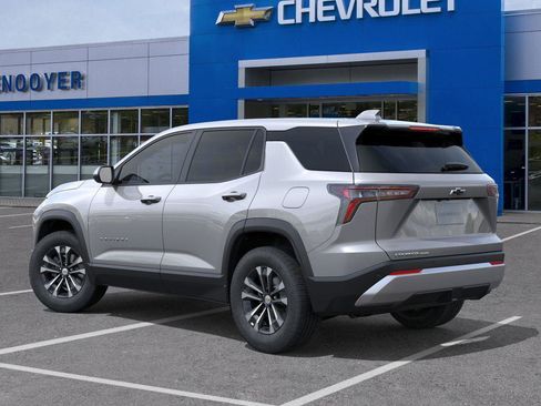 New 2026 Chevrolet Equinox LT image 3