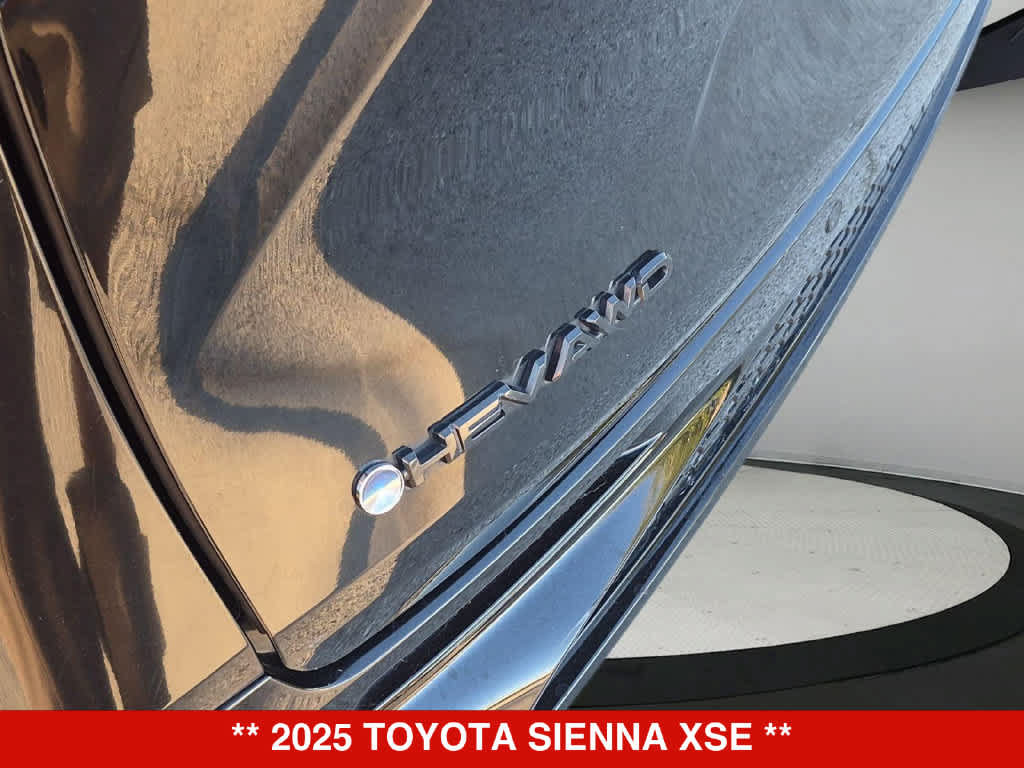 Used 2025 Toyota Sienna XSE w/ XSE Premium Package AWD/4WD image 12