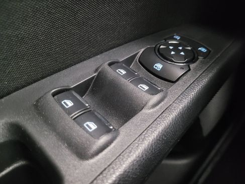 Used 2019 Ford Fusion SE image 27