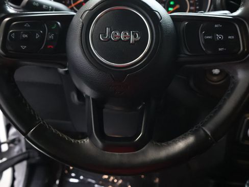 Used 2019 Jeep Wrangler Unlimited Sport AWD/4WD image 17