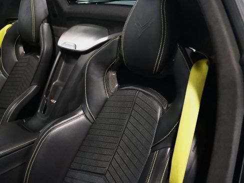 Used 2021 Chevrolet Corvette Stingray Premium Conv w/ Battery Protection Package image 46