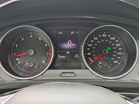 Used 2020 Volkswagen Tiguan S image 10