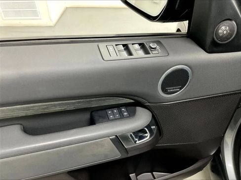 Used 2019 Land Rover Discovery HSE AWD/4WD image 45