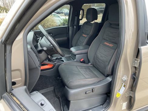 Used 2023 Nissan Frontier PRO-4X w/ Pro Convenience Package image 17