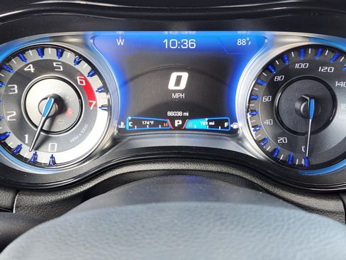 Used 2023 Chrysler 300 C RWD image 14