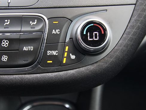 Used 2024 Chevrolet Malibu LT FWD image 14