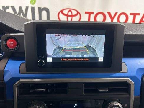 Used 2025 Toyota Tacoma SR5 image 32