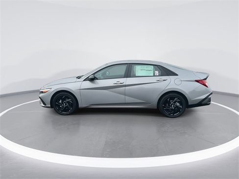 New 2026 Hyundai Elantra Sport image 5