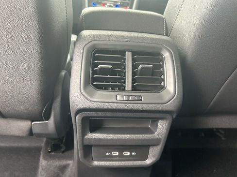 New 2026 Volkswagen Taos SE FWD image 41