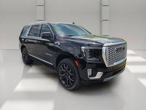 Certified 2024 GMC Yukon Denali w/ Denali Reserve Package AWD/4WD image 2