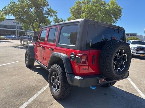 Used 2022 Jeep Wrangler Unlimited Rubicon 4xe w/ Cold Weather Group image 8