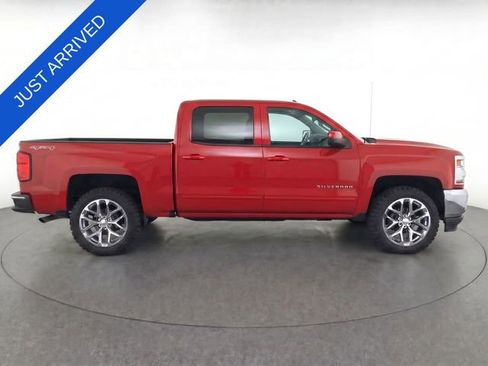 Used 2016 Chevrolet Silverado 1500 LT w/ All Star Edition AWD/4WD image 3