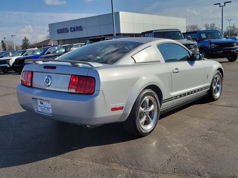 Used 2005 Ford Mustang Coupe image 4