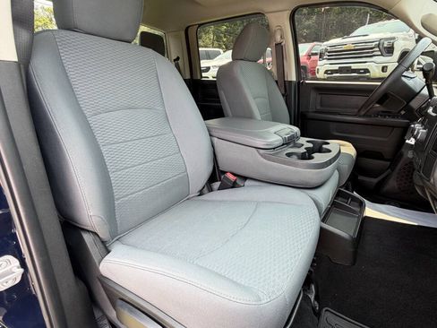 Used 2018 RAM 2500 Tradesman w/ Chrome Appearance Group AWD/4WD image 33