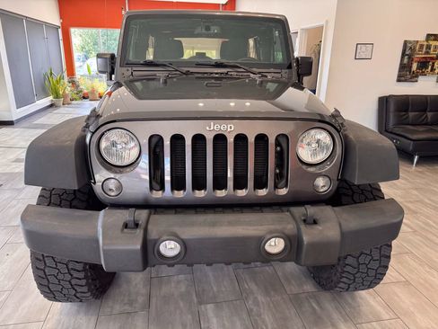 Used 2017 Jeep Wrangler Unlimited Sport w/ Quick Order Package 24S AWD/4WD image 3