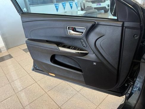 Used 2016 Toyota Avalon Limited w/ Toyota Safety Sense Package FWD image 24