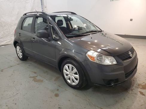 Used 2010 Suzuki SX4 AWD Hatchback image 8