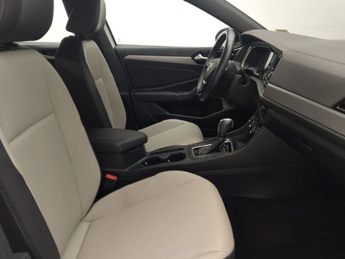 Used 2020 Volkswagen Jetta R-Line w/ R-Line Cold Weather Package FWD image 21