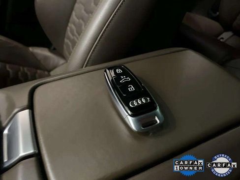 Used 2022 Audi e-tron GT Premium Plus image 88