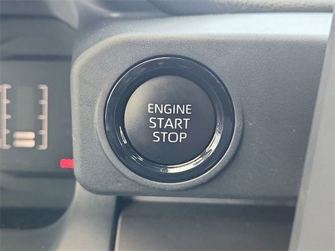 Used 2024 Toyota Tacoma 4x4 Double Cab image 16