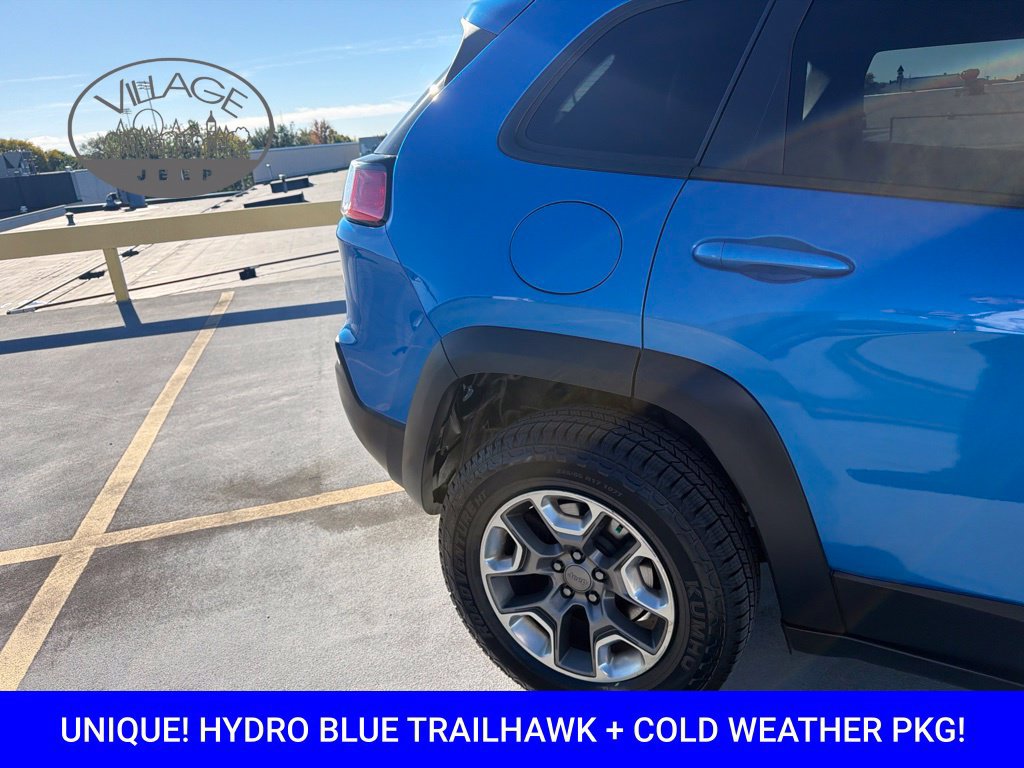 Used 2019 Jeep Cherokee Trailhawk w/ Cold Weather Group AWD/4WD image 23