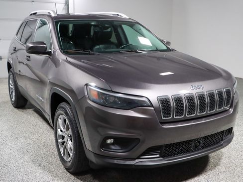 Used 2021 Jeep Cherokee Latitude Lux w/ Sun & Sound Group AWD/4WD image 5