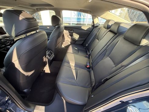 Certified 2025 Honda Accord Touring image 30