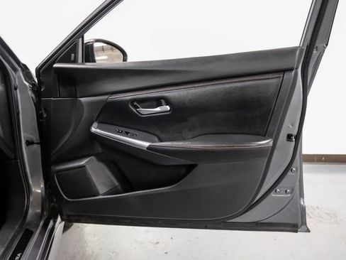 Used 2020 Nissan Sentra SR w/ Lighting Package image 45