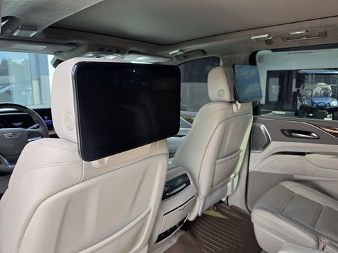 Used 2023 Cadillac Escalade ESV Sport Platinum w/ LPO, ONYX Package RWD image 13