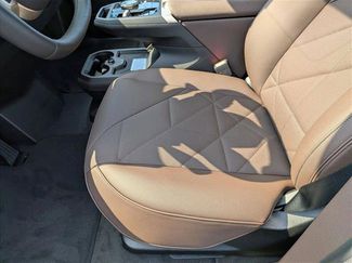 Used 2026 BMW iX xDrive60 video 4