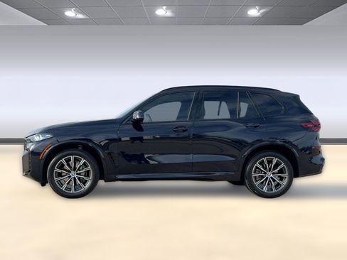 Used 2025 BMW X5 xDrive40i w/ M Sport Package image 2