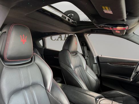Used 2018 Maserati Quattroporte S GranSport RWD image 15
