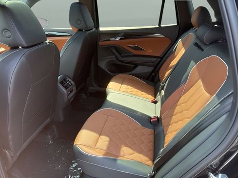 New 2026 Volkswagen Tiguan SEL R-Line AWD/4WD image 21