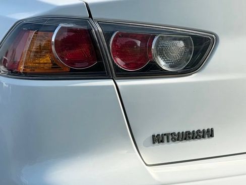 Used 2011 Mitsubishi Lancer ES FWD image 10