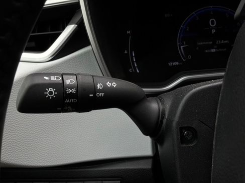 Used 2023 Toyota Corolla XSE FWD image 40
