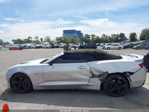 Used 2017 Chevrolet Camaro SS RWD image 13