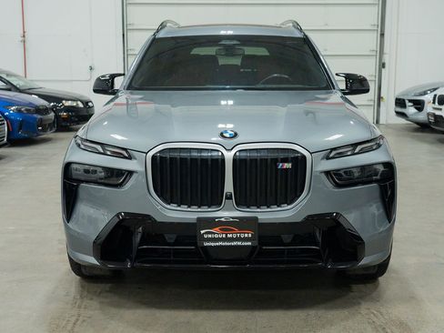 Used 2023 BMW X7 M60i image 2